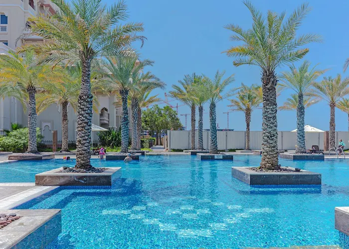Fully-Equppied Studio With Private Beach And Pool