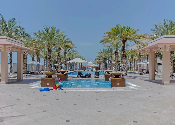 Fully-Equppied Studio With Private Beach And Pool