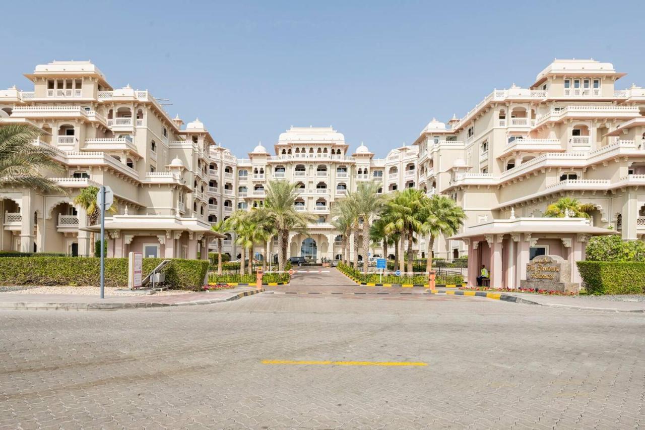 Fully-equppied With Private And Pool Apartment *