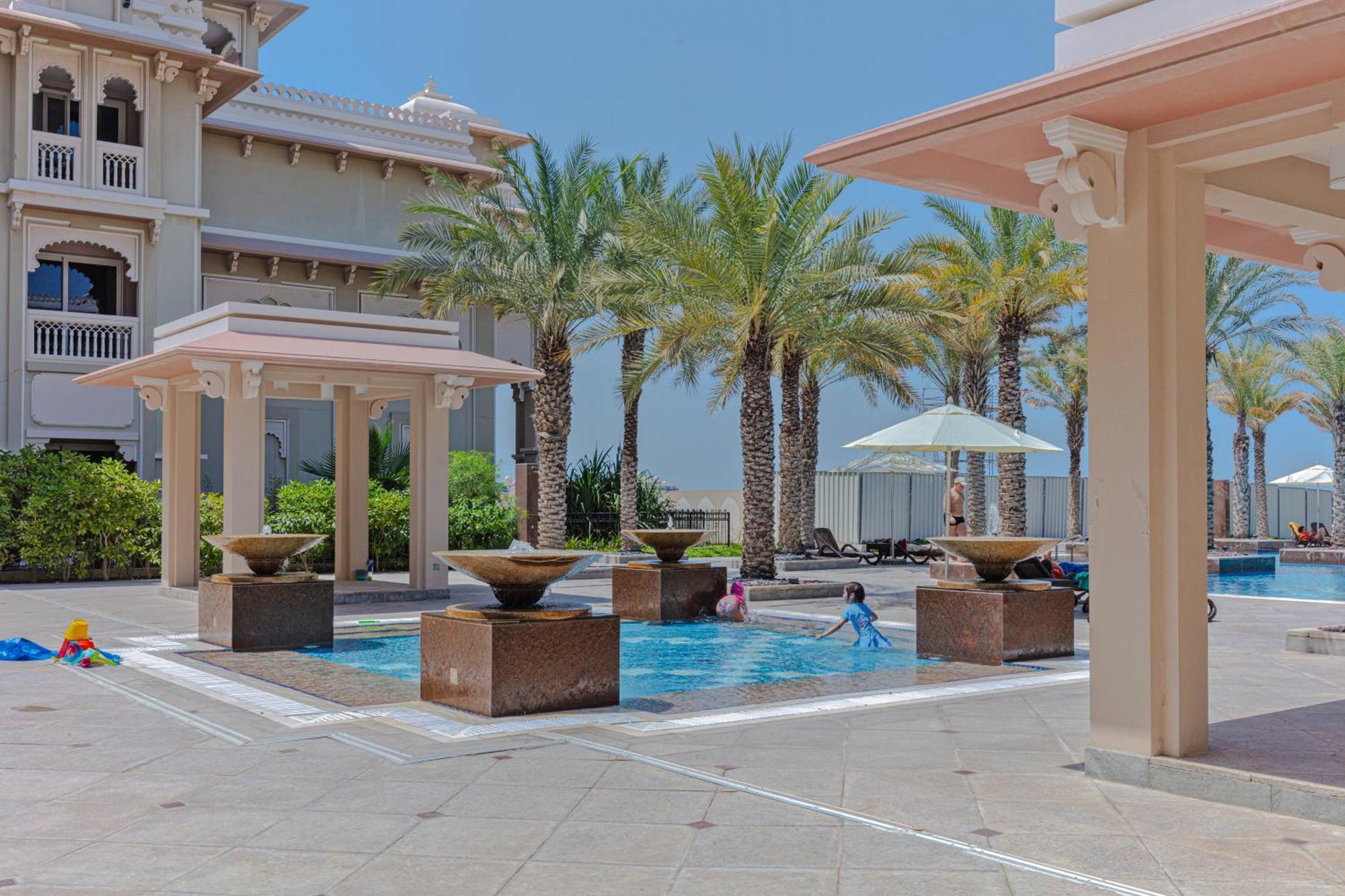 Fully-equppied With Private And Pool Apartment Dubai