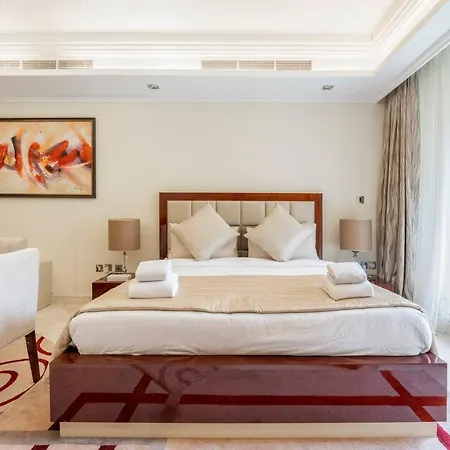 Fully-Equppied Studio With Private Beach And Pool Dubai Exterior photo