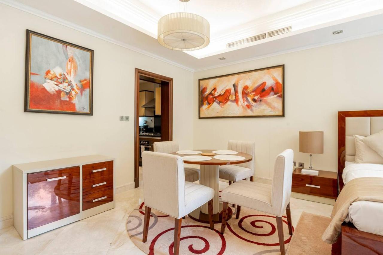 Апартаменти Fully-equppied With Private And Pool